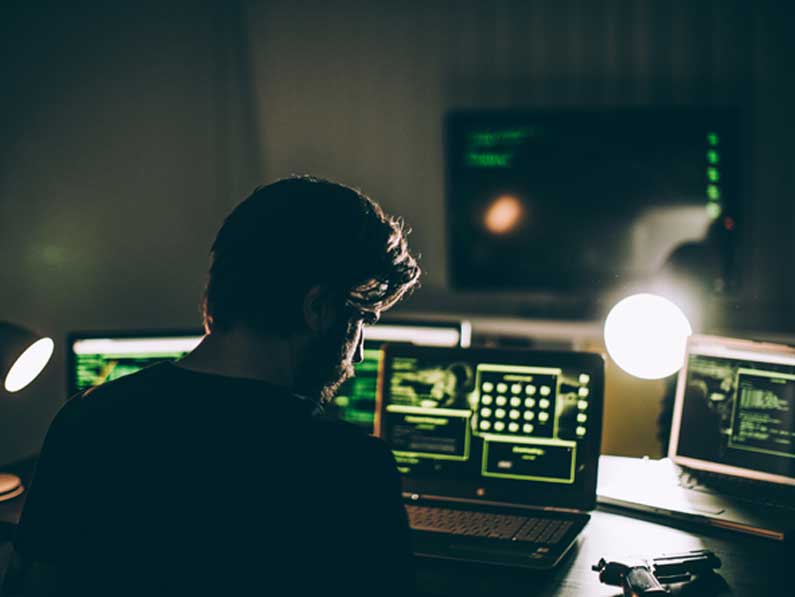 Así funcionan los “captadores de talento hacker” en la dark web