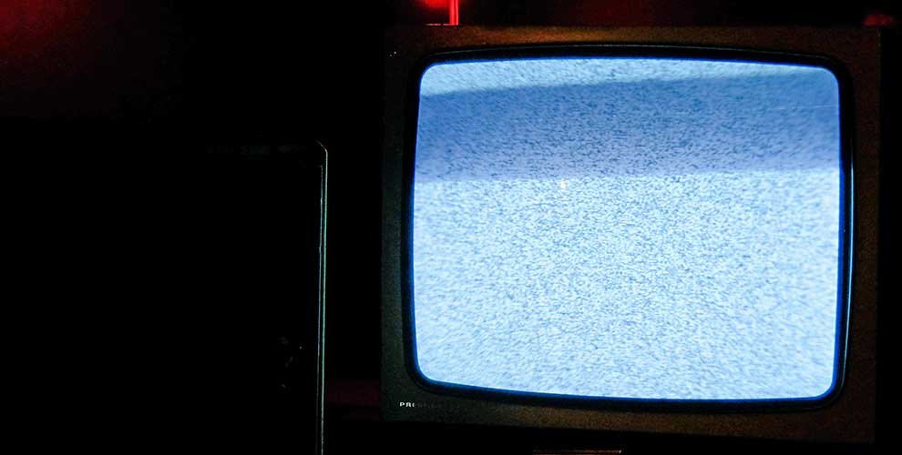 Fuerte golpe a la piratería audiovisual: detuvieron al creador de “Al Angulo TV” por retransmitir partidos de fútbol en forma ilegal